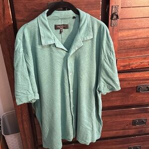 EUC Rag & Bone button down short sleeve shirt. Size L